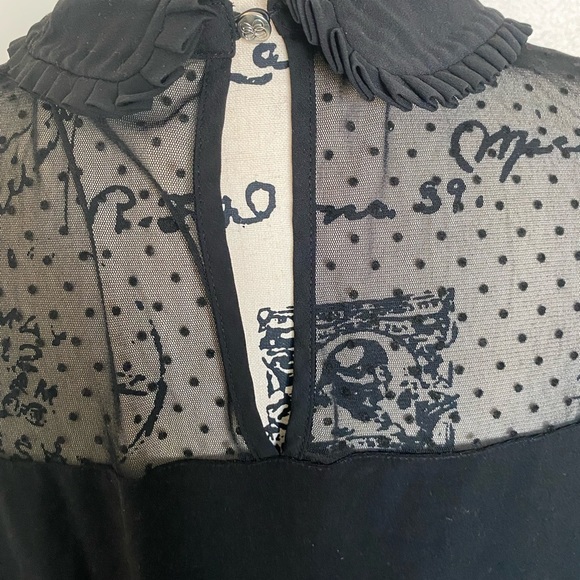 CeCe Mixed Media Collar Top - Size M - Picture 4 of 8